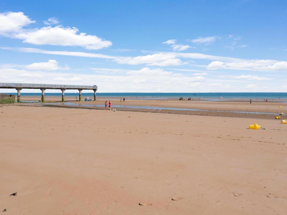 Fully Renovated House Only Few Minutes Walk Away From Ohama Beach 滨海维耶维尔 外观 照片